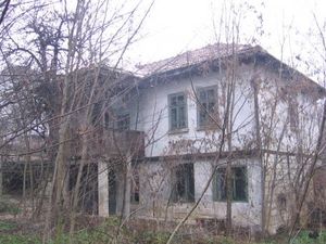 Old rural house with a plot of land situated in a village about 25 km away from the town of Vratsa