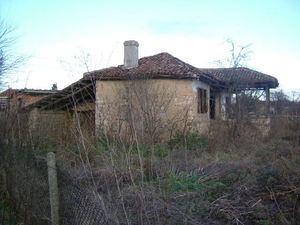 An old rural house with plot of land situated 30 km from sea