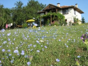 Traditional Bulgarian property for sale with marvelous views