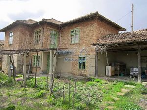 Cozy Bulgarian house for sale with garden of 5300sq.m