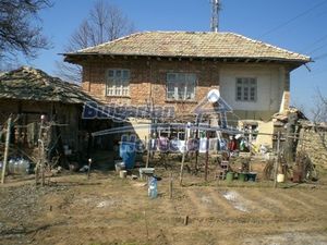Cheap traditional Bulgarian property for sale in Konak