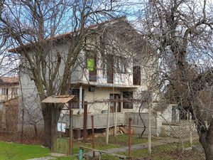 Bulgarian Property for sale 12km from the sea and BIG GARDEN