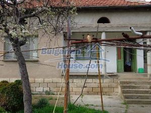 Cheap Bulgarian house for sale near Montana nearby river