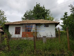 Extremely cheap Bulgarian house for sale near Yastrebino lak