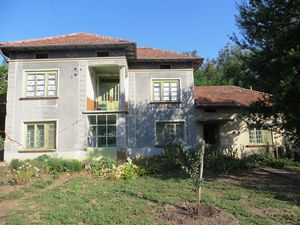 Bulgarian house in good condition in Veliko Tarnovo region