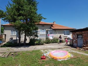 Bulgarian property- near town with mineral springs PLovdiv