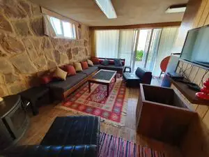 Faraya chalet with fireplace and terrace for rent. 