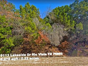 Peace and Quiet in Fisherman's Paradise – 9113 Lakeside Dr 