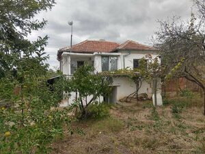 House in very good condition in a village 16 km from Elhovo