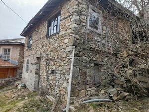 Traditional Rhodope mountain stone house for renovation - 25
