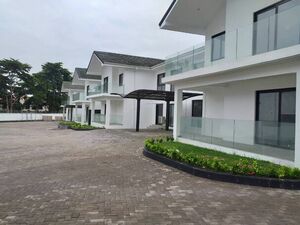 4Bedroom Townhouse@ Cantonment/ +233243321202