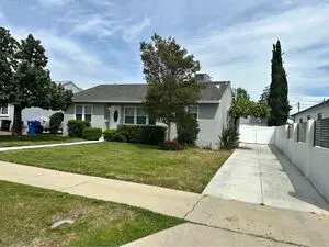 Lovely 3-bedroom, 2-bathroom  for rent in North Hollywood