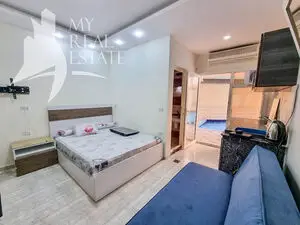 Furnished studio with direct pool access