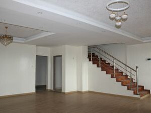 Spacious 5-Bedroom Duplex in Parklands – Modern Living at It