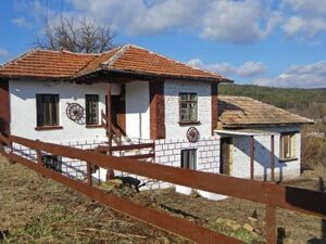  Property Near Ruse And Romania House In Katselovo