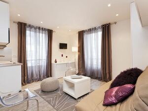 TV, free wifi, kitchen and sleeping a bed with a mattress 