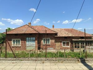 House for sale in Strahilovo