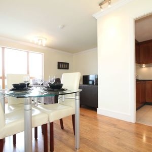 Luxurious two bedroom, two bathroom Apartment with great wat