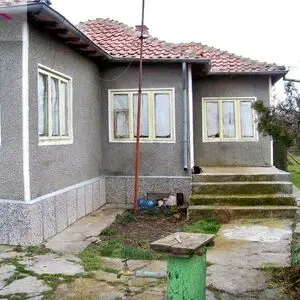 Bulgaria Property Finder (A house with 2800 sq.m. plot of la