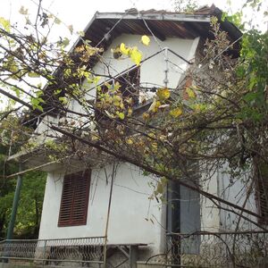 Villa with big plot of land and nice views 1 hour from Sofia