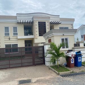 3Bedroom Apartment@ Adjringanor