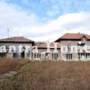 Bargain price for house in village close to Veliko Tarnovo