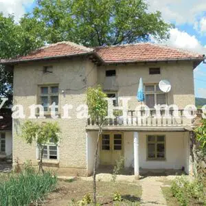 2- storey house in mountain village close to Veliko Tarnovo