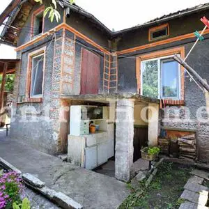 House in well-developed village near Veliko Tarnovo