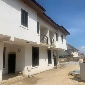 3Bedroom Apartment@ East Airport