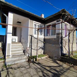 One-story house for sale in the village of Granitovo