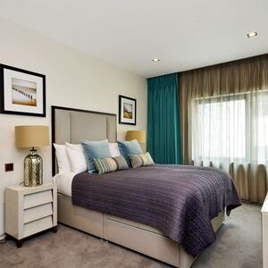 3 bedrooms Apartment for Rent in London 