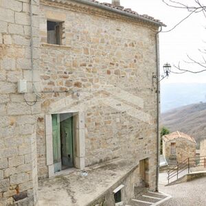 Townhouse for sale in Castelbottaccio - Ref.: AG150