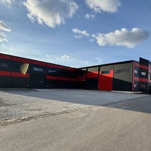 Hall/warehouse for rent