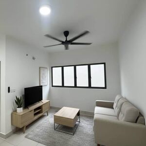 Furnished bedroom for rent in Urbana Residences
