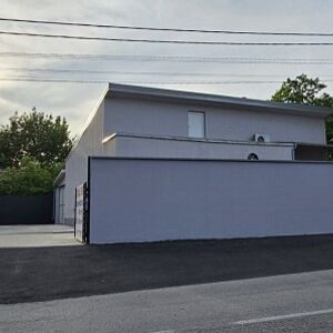 I am renting or selling business premises in Smederevo-Vodan