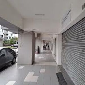 Glomac centro for rent behind shop lot kayu ara for rent