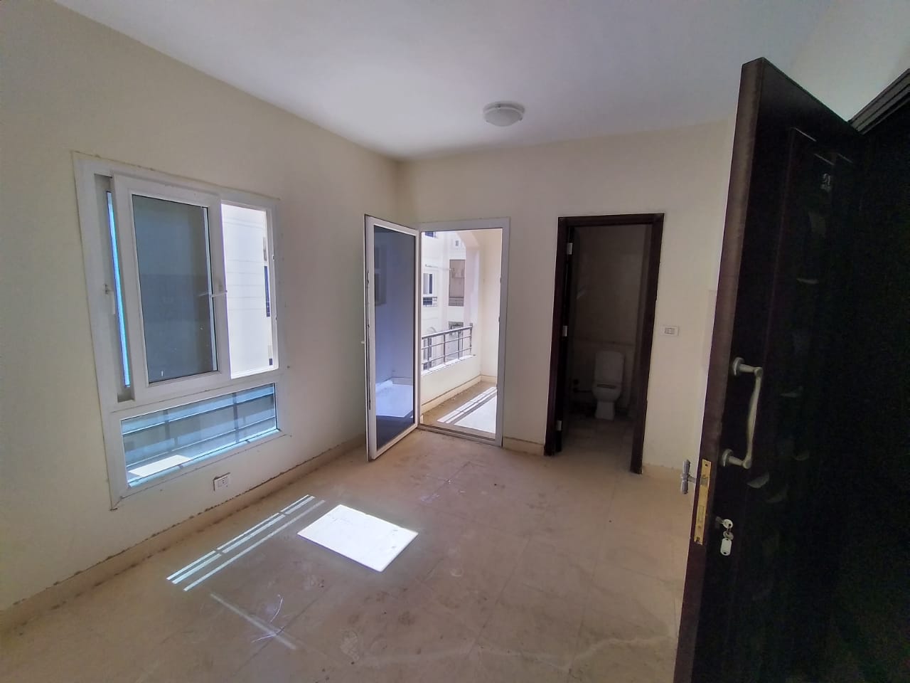 PADSABROAD READY TO LIVE IN STUDIO APARTMENT 3RD FLOOR (Egypt, Al Bahr
