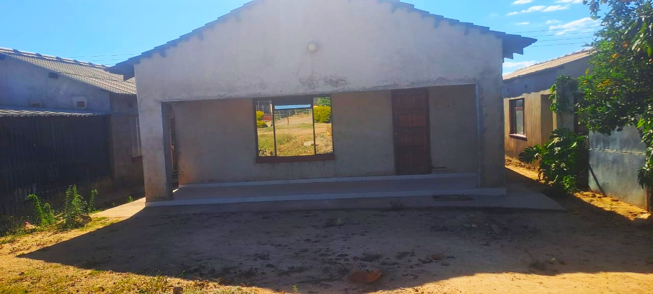 Kwekwe - Redcliff House