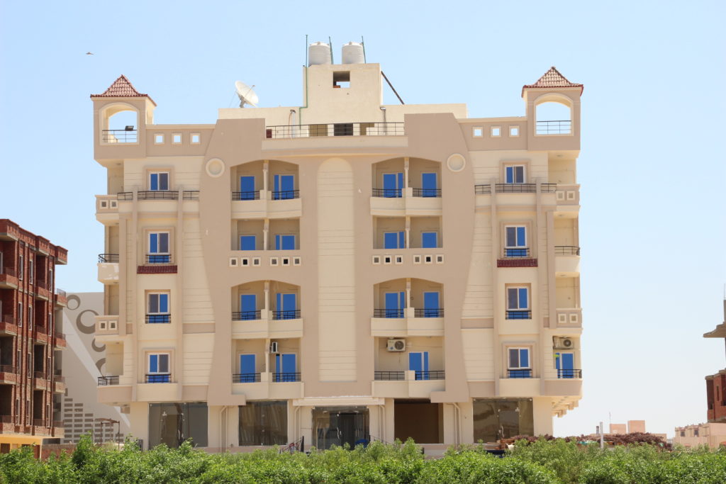 PADSABROAD READY TO LIVE IN STUDIO APARTMENT 3RD FLOOR (Egypt, Al Bahr