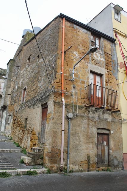 Townhouse in Sicily - Casa Montalbano Via La Corte