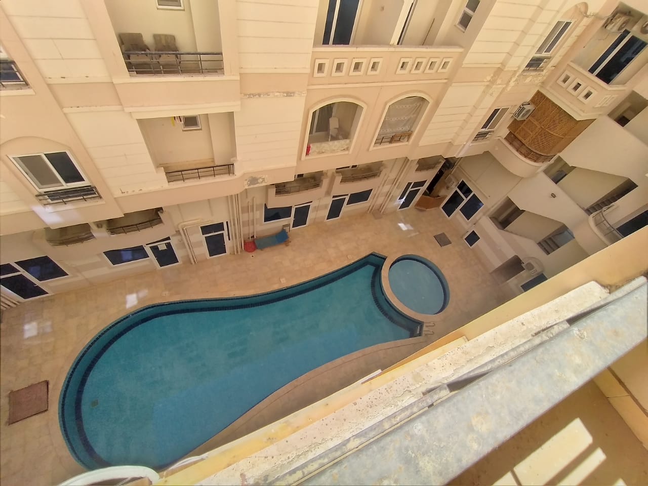 PADSABROAD READY TO LIVE IN STUDIO APARTMENT 3RD FLOOR (Egypt, Al Bahr